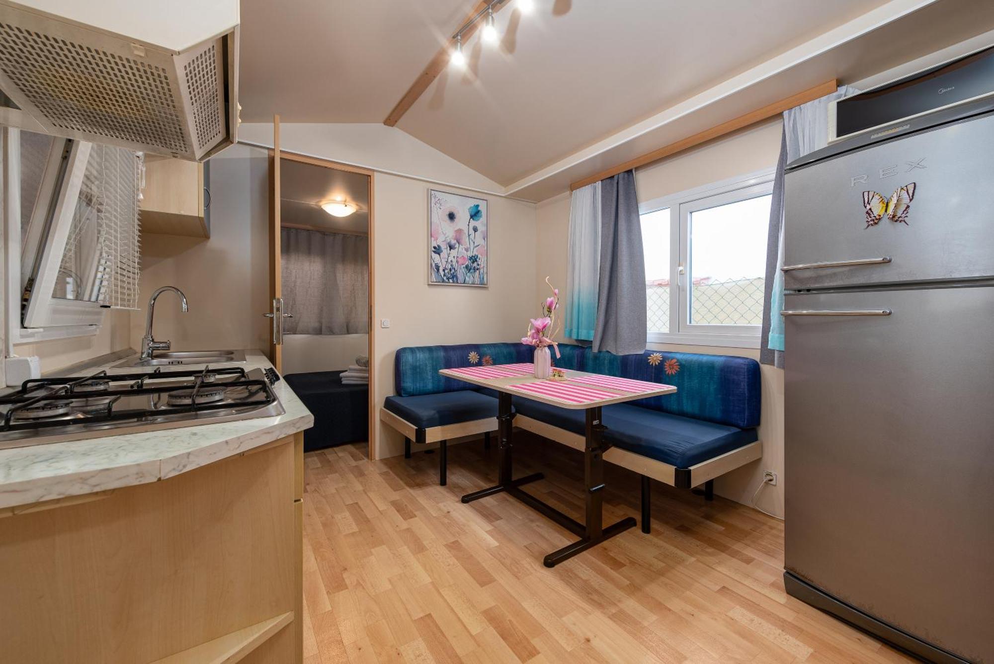 Camp Mrkva Mobile Homes With Pool Sukosan Room photo